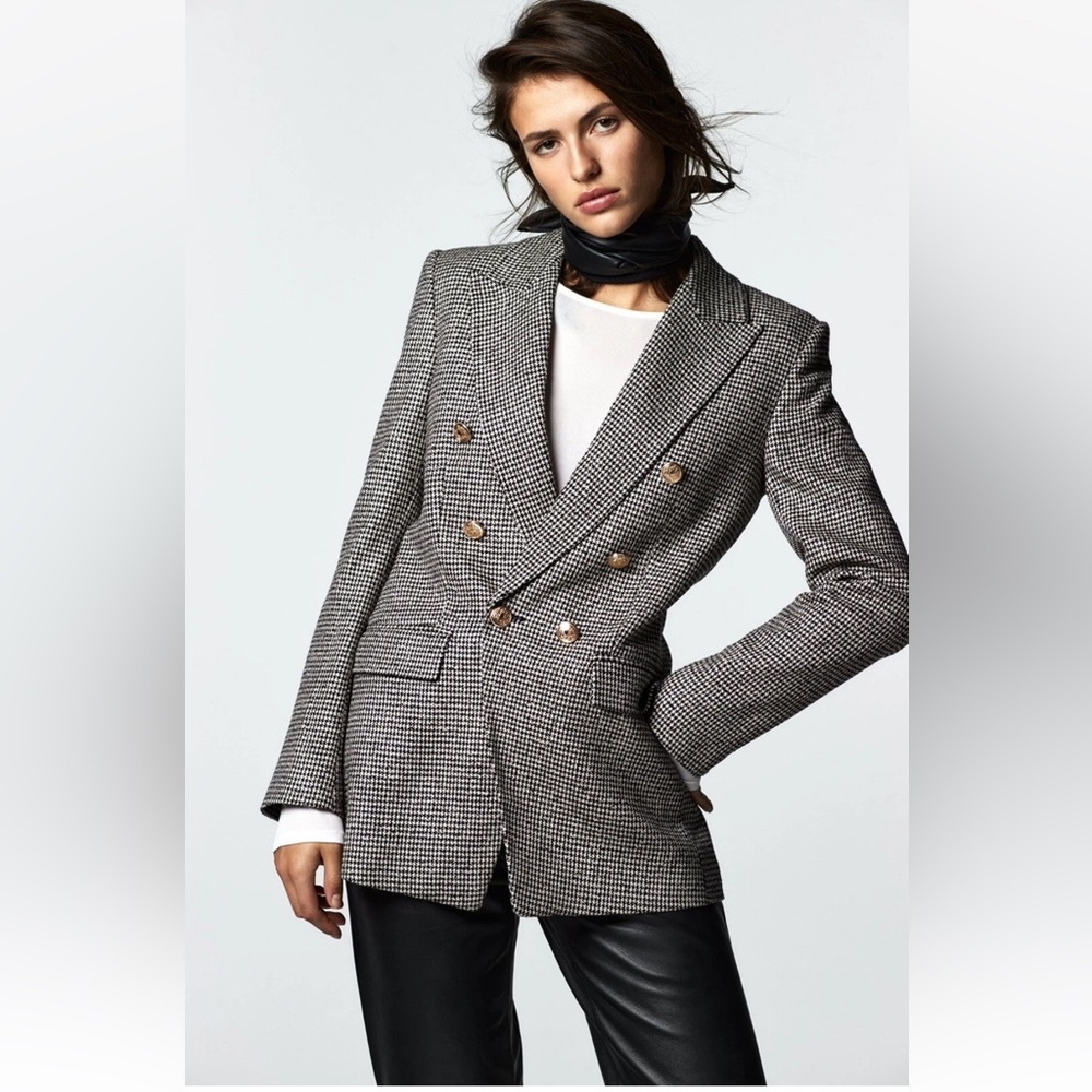 NWT Zara Black and White Double Breasted Houndstooth Blazer with Gold Buttons